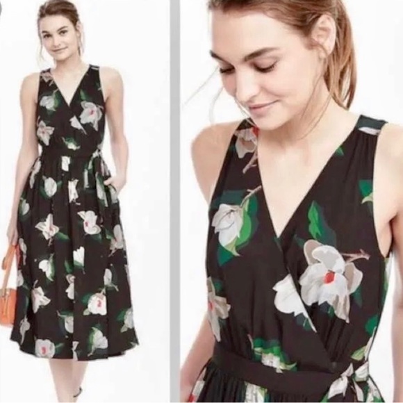 Banana Republic Black Floral Sleeveless Dress! Has pockets! 😁 - Host Pick! - Picture 2 of 5